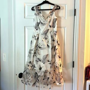 Beautiful white/black midi dress. NEW never worn